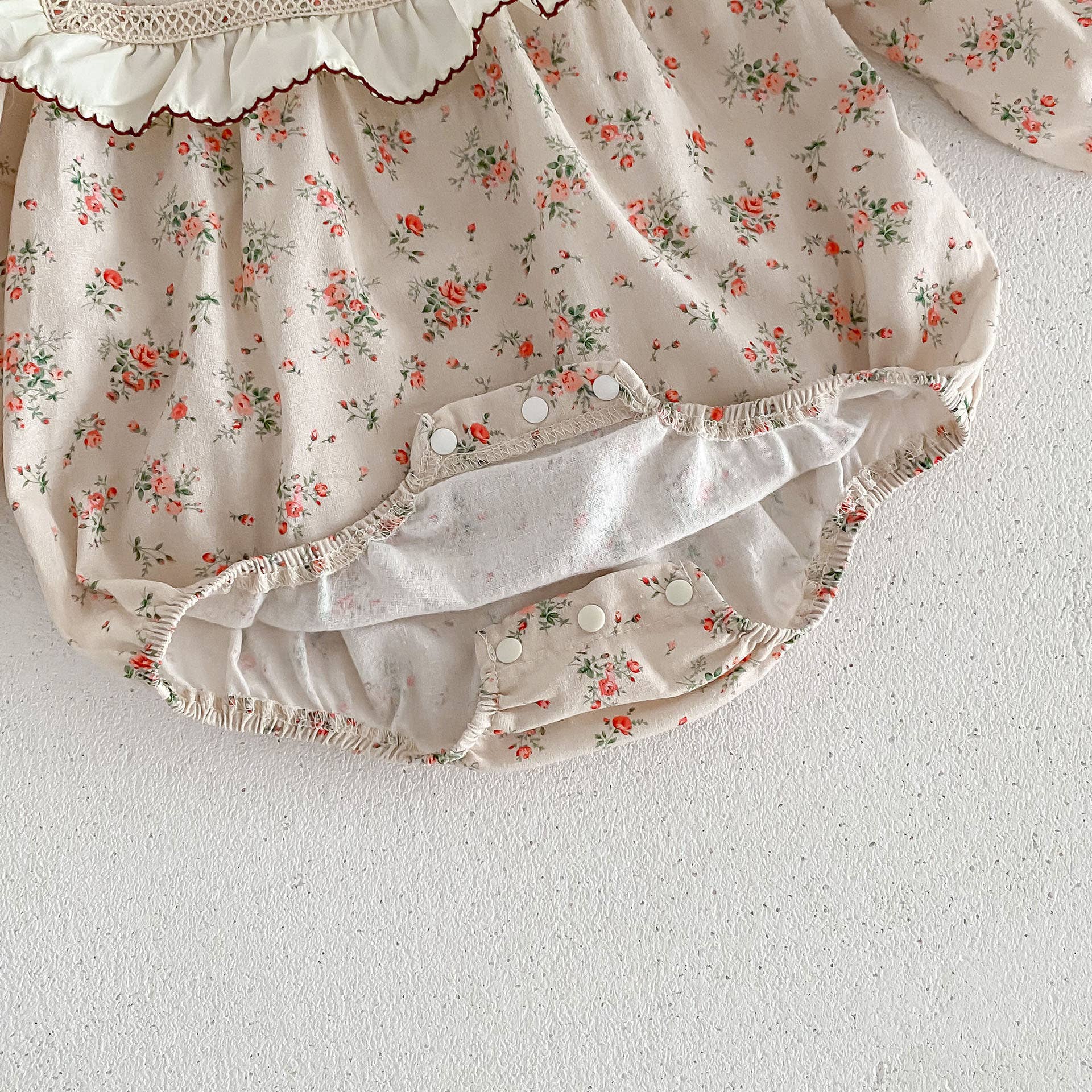 Vintage Floral Baby Romper Set with Ruffle Collar